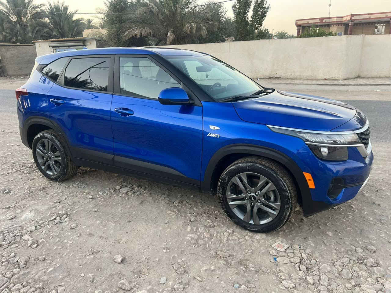 كيا سيلتوس
موديل 2023
مواصفات 
رادار امامي 
رادار خلفي 
كاميرا 
فور ويل4X4
كشن هيتر
ويل كروم  
تحكم ستيرن 
تحديد السرعة 
بي بعد اهوي مواصفات 
حادثها بالجاملغ الخلفي 
تعديل ومصبوغ يعني فقط قطعه صبغ 
بدون دواخل لا شاصي لا لغد لا حوض
بدون ايرباك
منفيست بأسمي
السعر 150 وبيها مجال 
عنوان بابل ومتواجد بغداد 
***********
