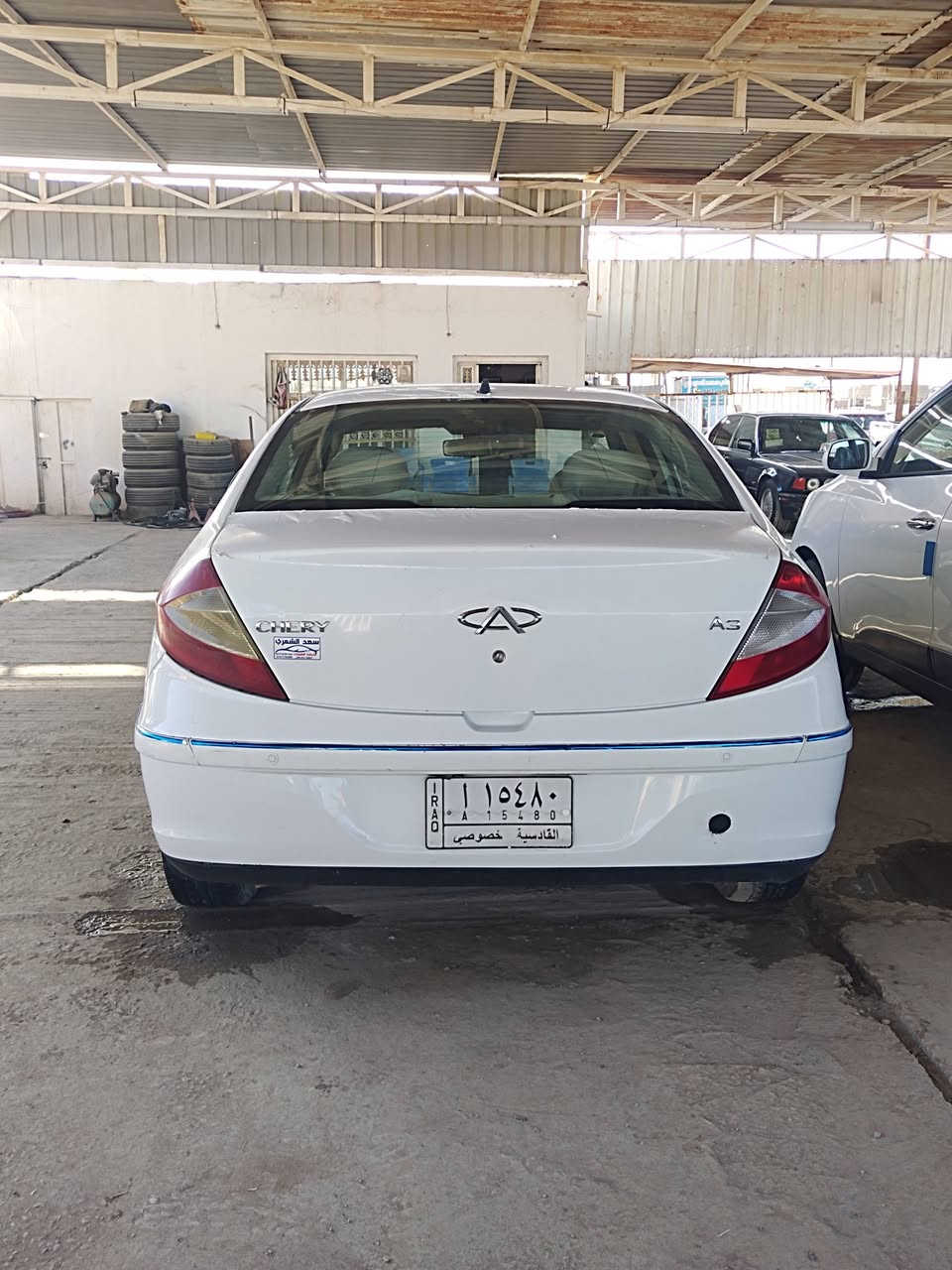 السلام عليكم 
شيري اي ثري 2013 جاهزة مكينة وكير وحدادية وتبريد تخم تاير رقم قادسية سنوية مجددة مكفولة من ضربة وتبديل بيها بس خياسات ملگوطات 45 وبيها مجال قليل ديوانية مركز ***********
