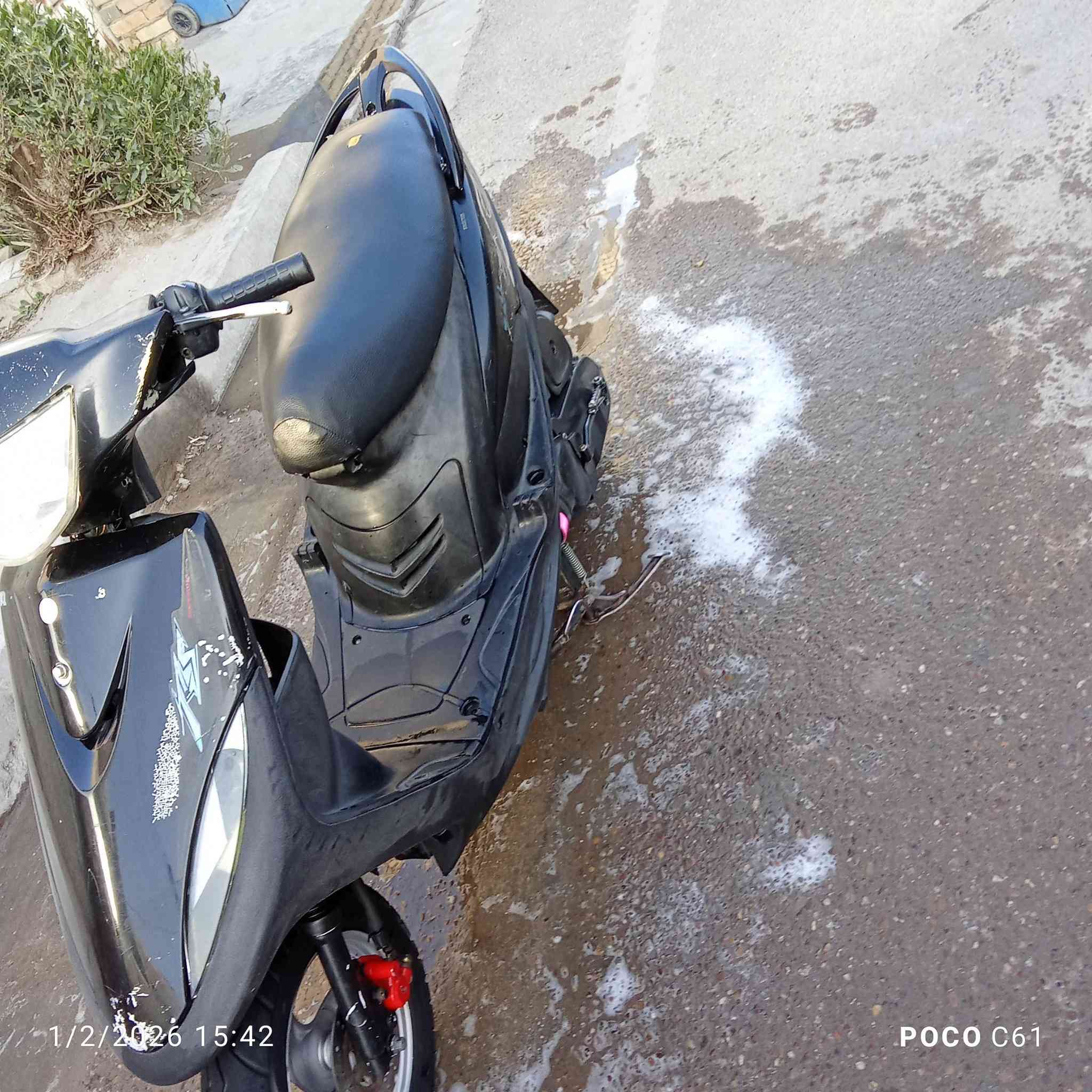 السلام عليكم دراجه ماكس للبيع بوشه 49 العنوان بغداد منطقه العبيدي الرئاسه شارع 20 سعر 600 وبيها مجال تواصل رقم الهاتف***********
