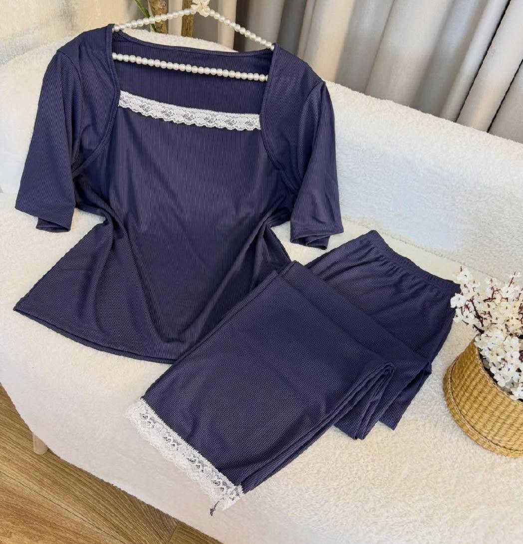 سيت نوم خامة فانيلي  اوفر سايز😍😍 
كمية محدودة استفسار خاص🌹
متوفر توصيل كافة مناطق🚚🚚🚚


**إذا كنت صاحب هذا الإعلان وتريد حذفه لأي سبب، رجاءا أرسل رسالة إلى الدعم الفني**