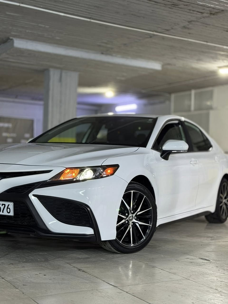 سلام عليكم
سياره كامري مديل 2024
موصفات.  SEام العلامه السوده
سياره حادثها كلش حلو بدون صبغ و تبديل
فقط بارد بالجاملغه و الجنطه و صور الحادث راح انزلها بالمنشور
موصفات السياره 
كشنات جلد و مخمل   تحكمات ستيرن جهتين.  3انضمه قياده.  شاشه جبيره.  شفتات ستيرن.  كشنات كهرباء3وضعيات.  ماشيه 21ميل
اربعه سلندر   حجم المگينه 2400
سياره بدون اير باك. ترقيم اربيل جديد باسمي 
مكان السياره بغداد البنوك مجمع الاساتذه 
الرقم.  *********** 
السعر. 22و نص بيه شي بسيط حك الجيه و اسفين على الايطاله و الله يرزق الجميع
