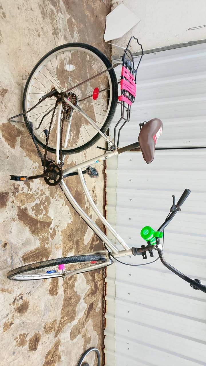 للبيع فقط شركة سانتوس موديل 2019 التفاصيل جوى 👇 لايت رماش ازرك احمر طيارية كلاص فلاش و دسك ومعاه بم وطفارية ورى كدام حبل طياريه جك البنص جك الشركه 
السعر 65وقابل للتفاوض وتحياتي لكم جميعا


**إذا كنت صاحب هذا الإعلان وتريد حذفه لأي سبب، رجاءا أرسل رسالة إلى الدعم الفني**