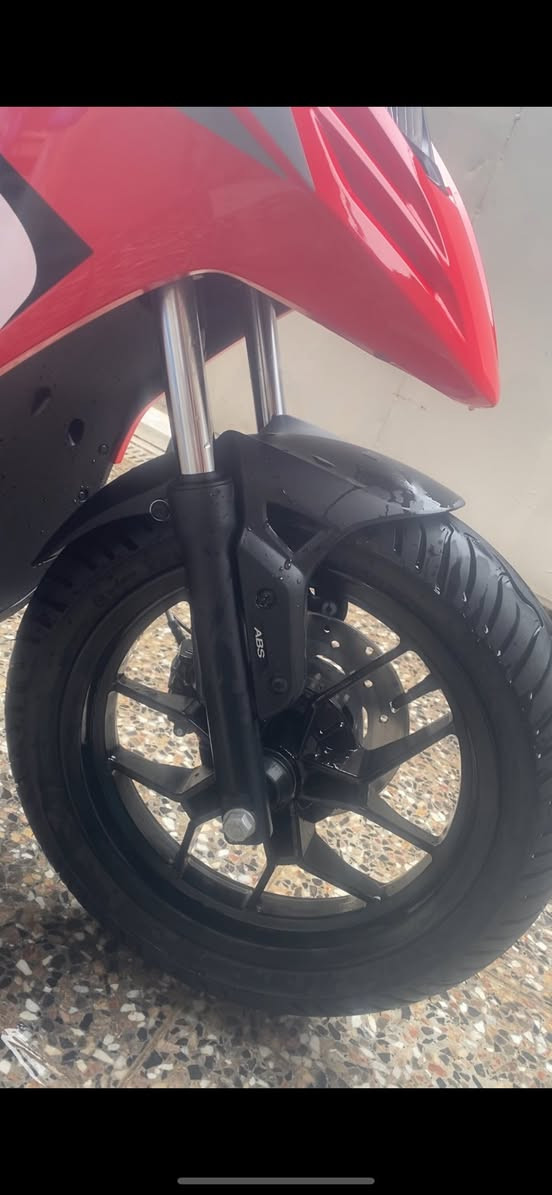 السلام عليكم دراجة ابريليا ايطالي مرقم بأسمي موديل 24 ماشية 3 الف جديدة بوضع الشركة مكاني بغداد الكرخ للاستفسار متواجد وتساب ***********
