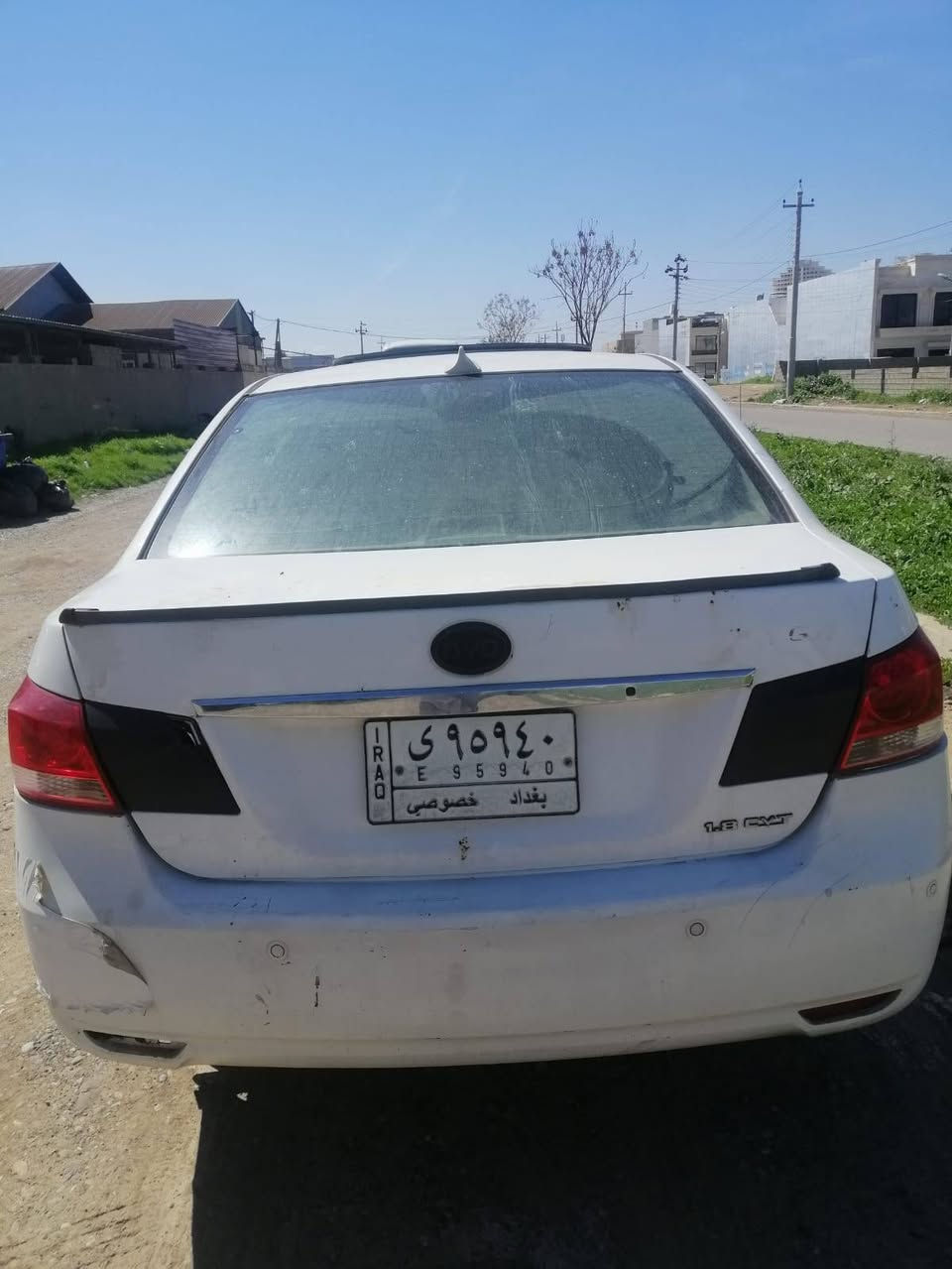 سیارەکە بشو پشتی کەپسە 
گیرو مەکینە سەنی لەسەرە 
مودیل 2013 
بیشو بشتی تازە هەمویم بو گۆریوە توندو تولە 
سیارەکە بی کیشەیە ئەوەلیاتە سەنەوی اسلی کەسکەکەی لەگەلە مالی کەس نیە اوەندەیە بەناو ناکرێ نرخی 28 وەرقەو معامەلە موشتەری نی بێزارم مەکە سیارەکە لە هەولێرە 

*********** أربيل, العراق
