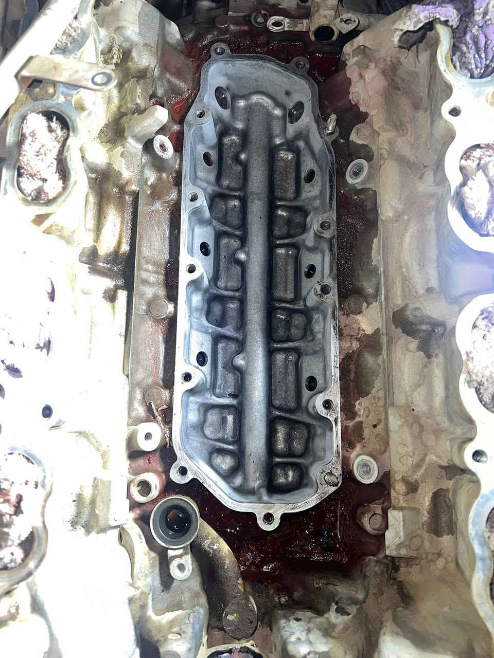 من ورشة الاخوين
تصليح وفحص سيارات بالكومبيوتر 

الغاء بوابات ثلاجه  TOYOTA GXR V8 1UR

مع تنظيف نوزلات مع تبديل بلكات 

ومعالجه نضوح ماء 💦 ادامه شامل فلاتر 

عنوان كركوك حي صناعي جنوبي خلف محطة بنزين الشهيد
 
📞 *********** & ***********
