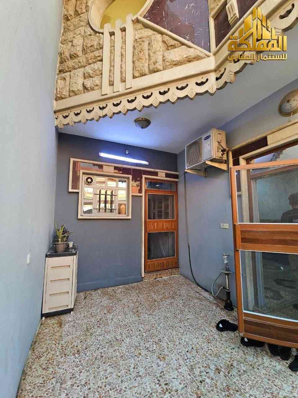 دار للبيع تم لمعرفه السعر) بحي المرور قرب متنزه السندباد مساحه ١٠٢متر واجه ٦ونص بناء ٢١٨ موقع مميز ٣غرف نوم هول استقببال صحيات بطابقين
***********/***********
#explore #عقارات #موصل
