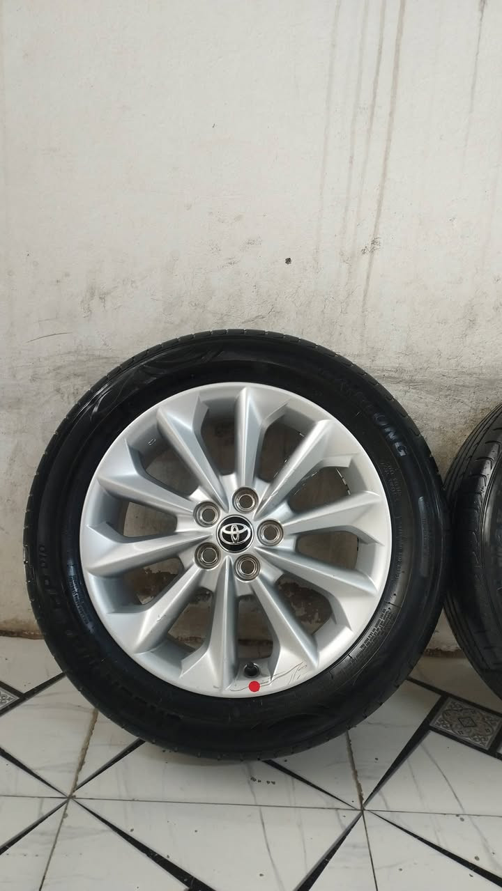 اسلام عليكم رخيص بلش سعر 475 الف واصل وجب جديد طخم عدد 4 ويل تايرات كورلا LE محسن موديل 2022حجم 16 شريكة أصلي كندي وارد امريكي لا كسر لا لحيم لا تصلح لا صباغ  شرط الفحص طخم طايرات نضيف   قياس 205/55/16سعر 475 الف عنوان كركوك قادسي أو لا يم نادي سولاف رقم موبايل اسيا بي واتساب *********** ***********
