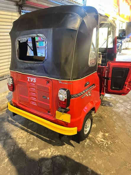 سلام عليكم تكتك للبيع TVS مديل 2022 طالعه ب 24 مكينه كفاله البدي شوف العين ضربه بس بلقد سعر 9 وبيها مجال حك الجيه العنوان بصره جزيره شط العرب ***********
