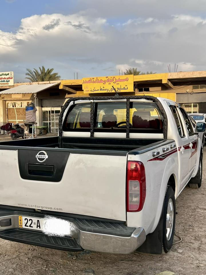 نيفارا للبيع موديل 2009 بيها بارد بالباب خلف الصدر وشبر بالجاملغ كير عادي سيارة العنوان واسط الحفرية ‭0771 486 1547‬
