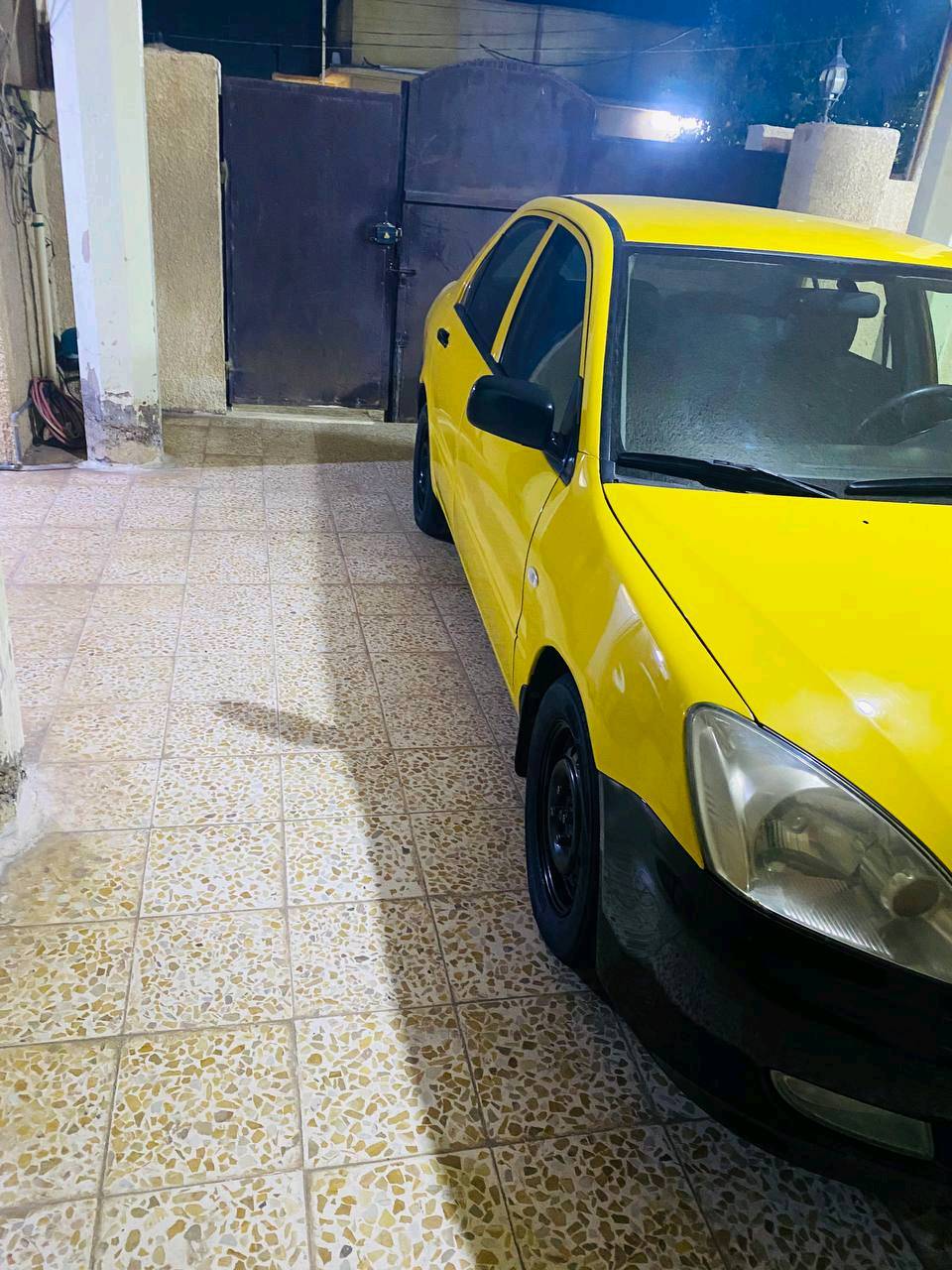 الي يدور تكسي وسعره مناسب هاي تفيده نضيفه ومال شغل 
للبيع متشوبيشي لانسر موديل 2010 رقم بغداد سنويه 27 هيئة مصفره خطه جوال
محرك 2000 كير عادي بلاد جاهزه
مصبوغه بلجديد للجماليه فقط بدون ضرر لا لغد لا شاصي لا ايرباك
دواخله نضيفه 
 تدفئه كله شغال صدر امامي خلفي. مال حاويه تخم تايرات 

سعره 63 قفله 62 غير هل سعر ماكدر لان سياره جديده ومتعوب عليه بمعنى الكلمه ومكلفه هوايي 

مكان سياره ديالى الغالبيه (سيف سعد) 
الاستفسار اتصال *********** 