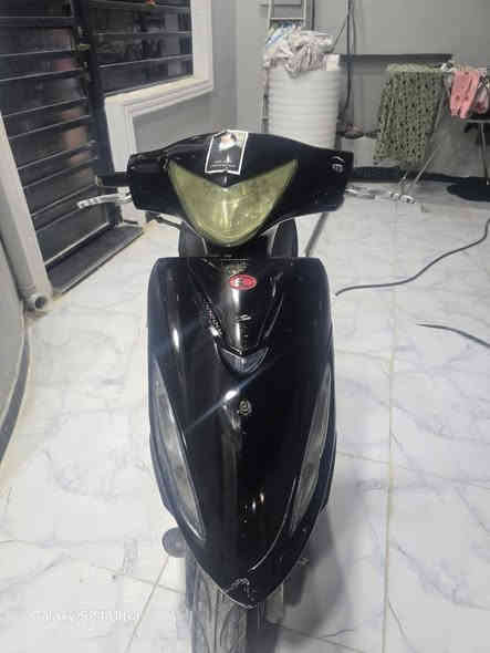 السلام عليكم مستعجل ع البيع 
كامكو g4
الدراجه ما مفتوحه جديده صارلها 3 شهور من طلعت من الحاويه 
اريدها ب650 بيها مجال بسيط حك الجيه مكانها حي ميسان
***********
