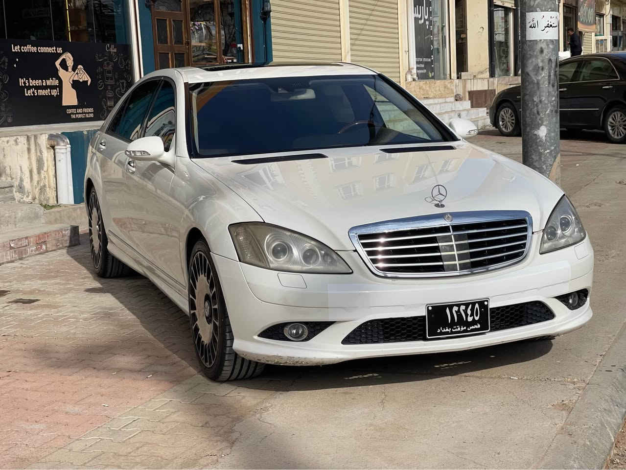 سلاو 
مارسيدز s clas 550 2008
فرؤشتن و گؤرينةوة 
دووبةي ساغ ساغ
سلايت 
نازؤر لةيلي 
داتاشؤ
زوور مواسةفاتي تر
فوول فوول نةقسي مواسةفاتي نييية 
چووپةكاني هةمووي مةزبووت
دوو پارچةو پةلةيةك بؤياخة بي ناوگرتن ليدراو
گير و مةكينة و كارةباي هةموو گياني بةشةرت مووس و براوةي بةشةرت
سةيارةيكي جوان و پاك و ريك پيكة مالي دؤستة خوار هةموو بازار 
لة پيرةمةكروونم
***********
سعري ٨٧ و مةجال دخان, السليمانية
