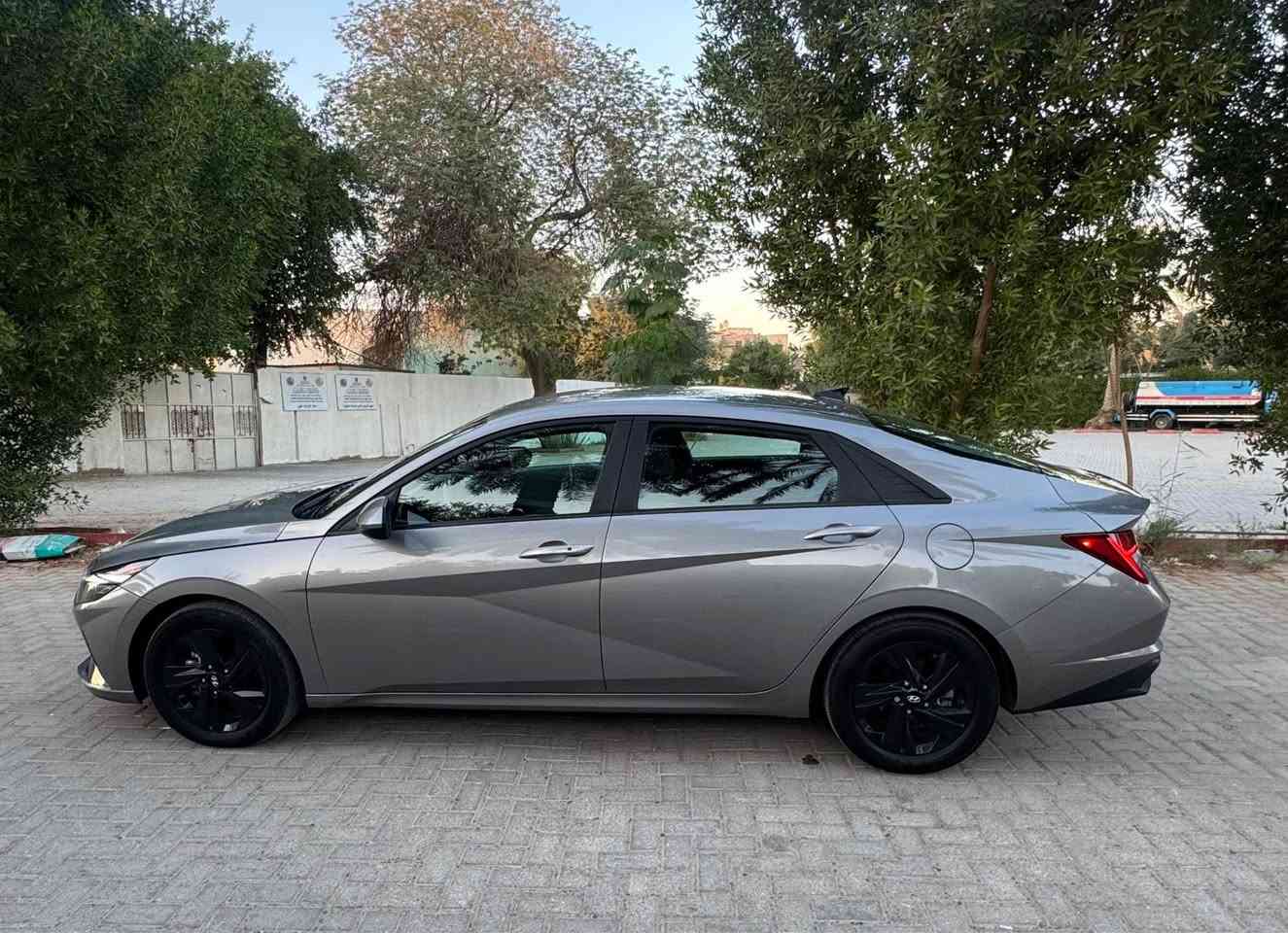 ياالله السلام عليكم شباب النتره للبيع هايبرد  موديل 23  مواصفات بلو 
دخول جديد مرقم بغداد مواصفات جنطه ذكيه بصمه كشنات تحكم  إستيرن أربع جهات لإدارات جانبيه ويل كب لد امامي خلفي ماشيه 12 الف حادثه صبغ جاملغ وبنيد 
راديتر مي وتبريد بلادي مواصله ضربه بغداد سعر 159 ورقه وبيه مجال بسيط للاتصال ع هذا الرقم 
*********** بغداد, العراق
