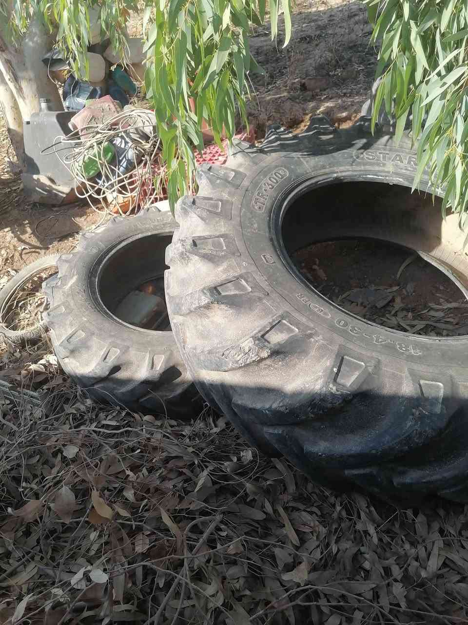البيع تايرات نيو هولندا 80حصان المكان ديالئ لاستفسار ***********
