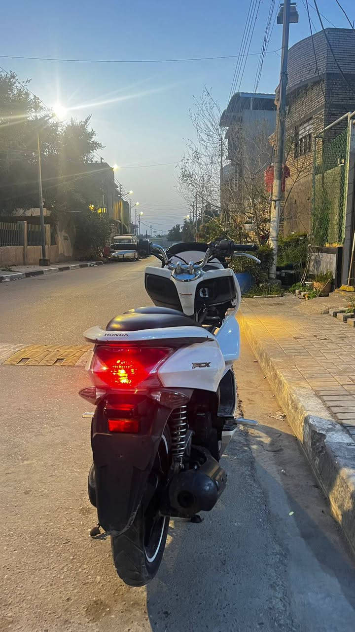 سلام عليكم درجه pcx  جيل الاول لبيع كفاله عامه كلهه شغاله ماعده لحاضن مكسور  كهربائيات كلهن شغله برغي مفتوح بيهه  *********** البصره  معقل
