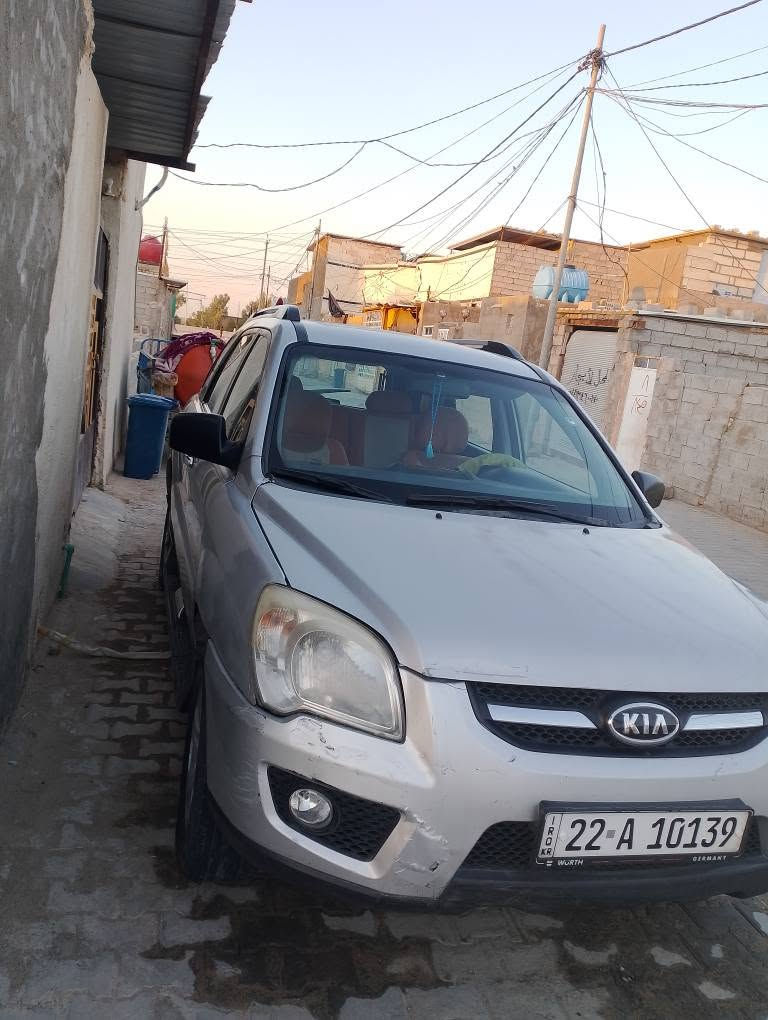 سبورتج وراد كوري مكينه 2000دوش رقم اربيل دولي هزه جديد بيه صبغات ابيع حزام تبريد حداديه مكينه كير تايرات كله نضيف مكان السيارة نجف *********** السعر 97 النجف, العراق
