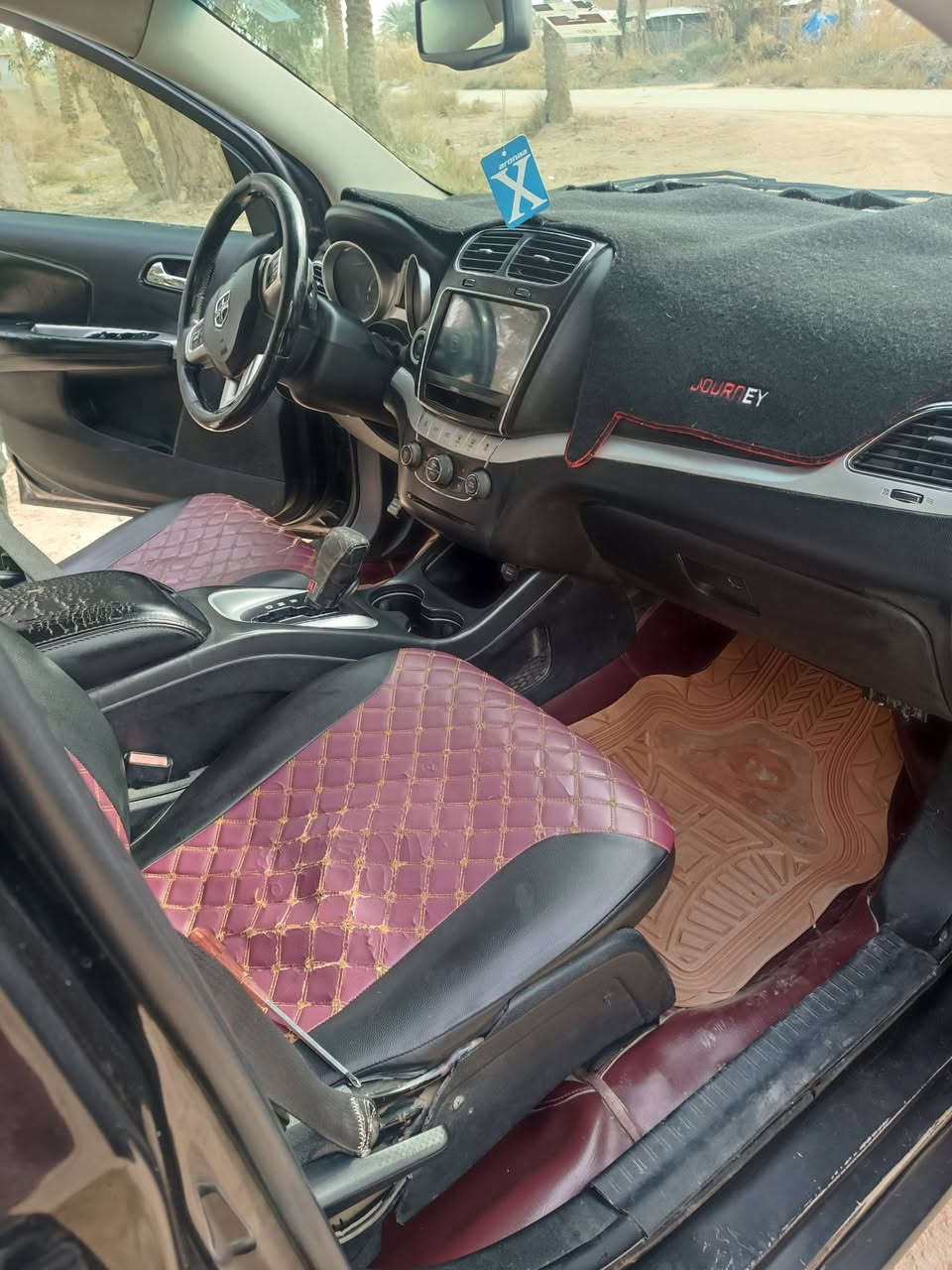 السلام عليكم جورني ٢٠١٣ رقم بغداد السنوية لحد شهر ١٠ /٢٠٢٥ محرك ٤ اسلندر ٧ راكب صبغ فقط قطعتين وشويه بالهلال الخلفي مثل ماموضح بالصور محرك مجفت عله ايدي نقص فقط تبريد السعر ٩٥ قفل العنوان بابل المسيب الهاتف ***********
