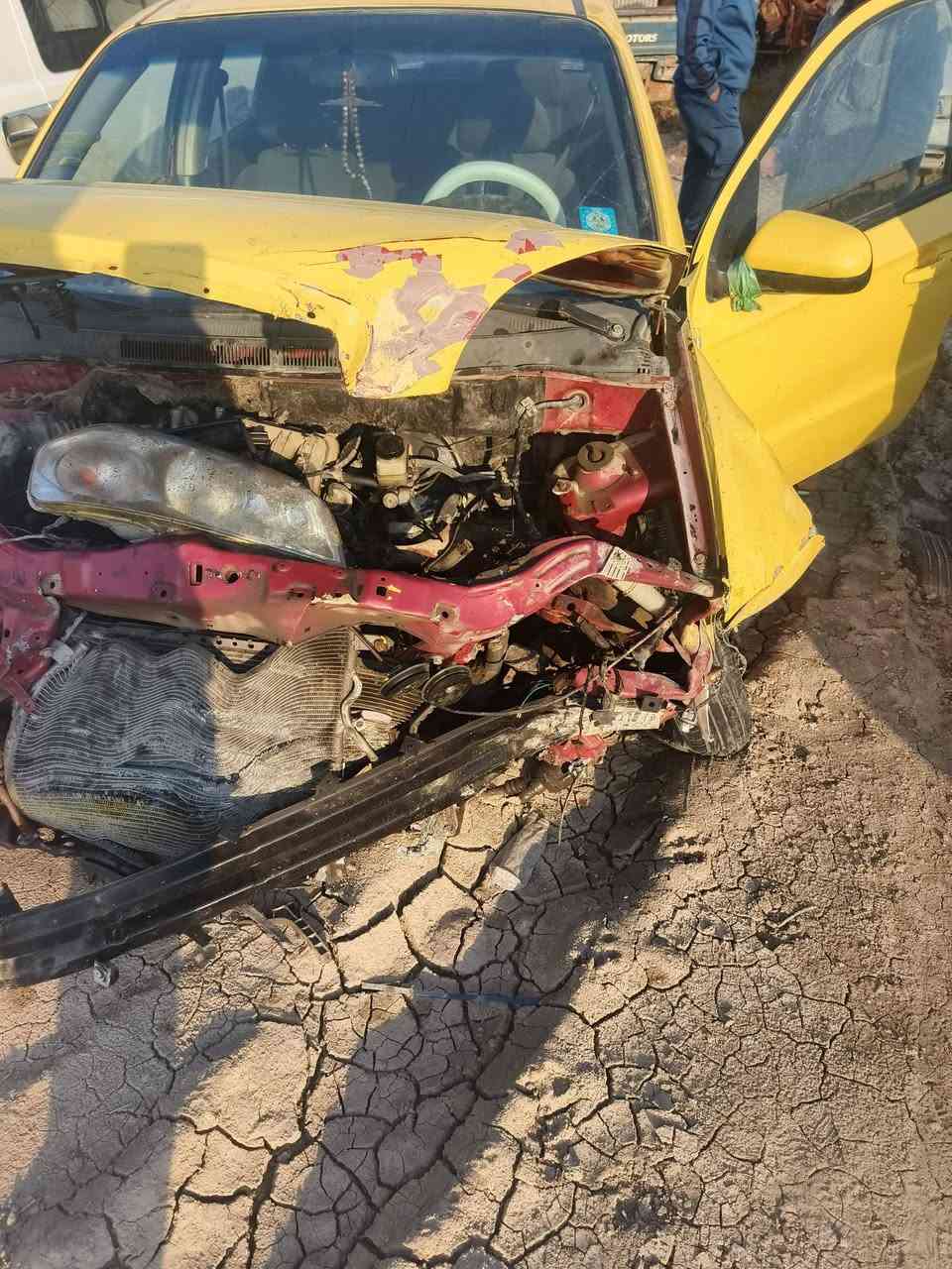 السلام عليكم افيو موديل ٢٠٠٩بسمي رقم جديد بابل السعر ٢٥ وبيه مجال ***********
