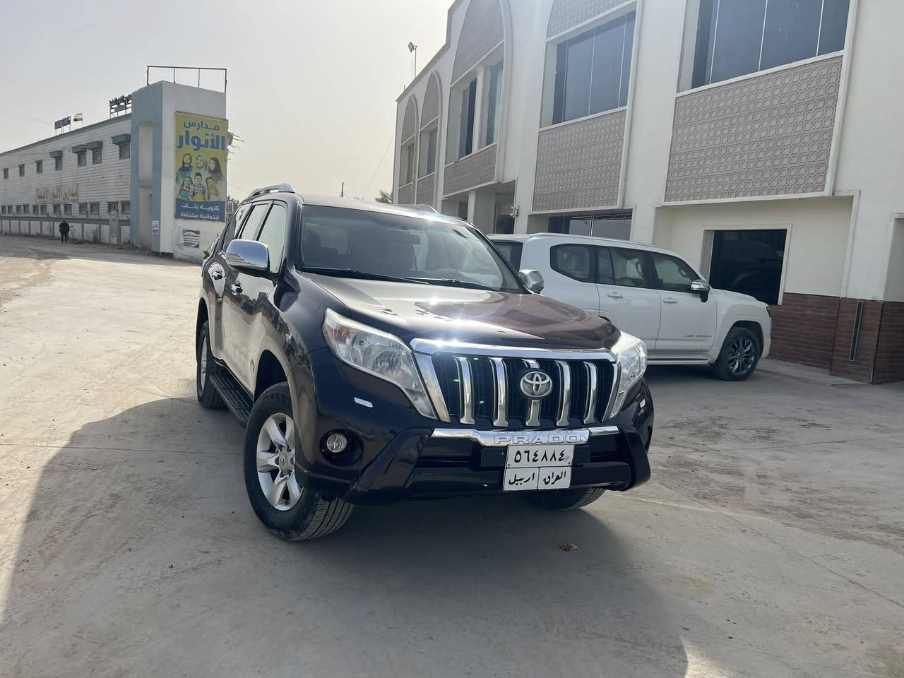 ‏برادو 2013 بي قطعتين كير مكينة حدادي تخم تاير كله جديد

‏￼ تريد ندور تريد وكالة السيارة كلش جديدة 
‏السعر 200
***********￼￼￼
