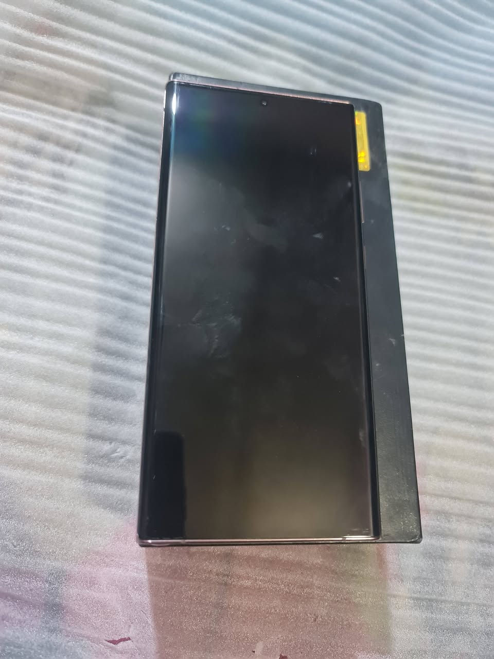 سلام عليكم نوت ٢٠ الترا شرق أوسط خطين ورام عربي كله جهاز نضيف مابي اي شخط فقط الظهر مبدل ومكسور فقط ذاكره 256 لون ذهبي اي نقص مابي بصمه ايدك وجه وعين وقلم جهاز نضافه ١٠٠ بل ١٠٠ شحنه قوي حتى كارتونه موجوده السعر ٣٥٠ مكاني مدينه الصدر الشراي يتصل ***********
