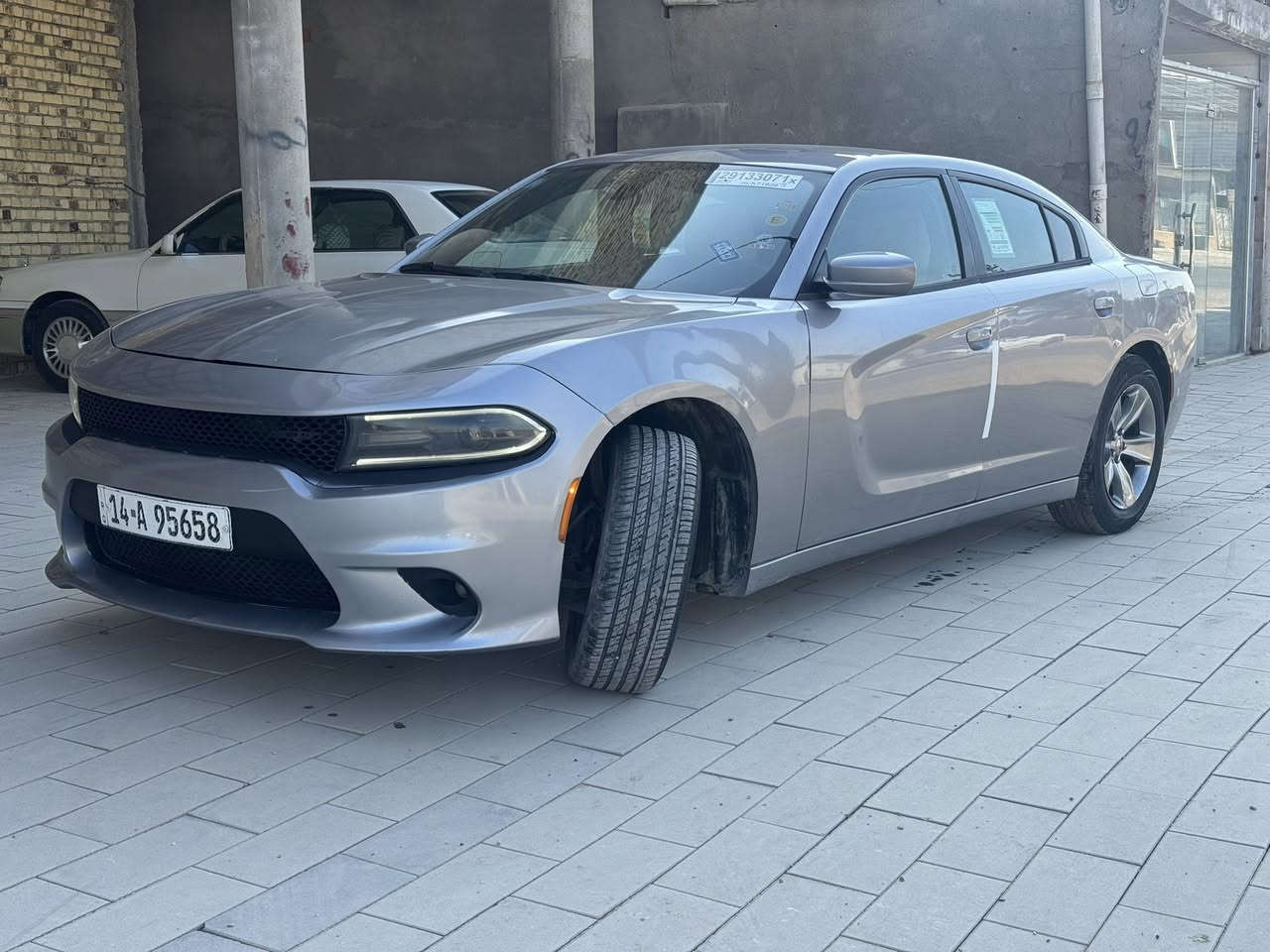 السلام عليكم
جارجر١٦ اصل  توويل كندي كندي للبيع
بدون ضربه بدون ارباك فقط كلير
مكفوله من الضربه والعيب الشرعي والصبغ الحزام فقط. قطع كلير بدون معجون 
سياره بسمي تحويل مباشر رقم بصره
مكينه ٣٦٠٠ وكير مكفولات
تبريد تدفئه منضومه جديده
تخم تاير جديد+حداده جديده 
حساسات خلفيه  +شاشه جبيره +كشنات جلد كهرباء+لايت زنون نهار 
سياره مال. بيت. عبري ماصاعد بيه ابد استخدام شخصي
ماشيه ١٩٠ ميل حقيقي 
السعر ١٦٠ وبيه مجال للشراي ***********
