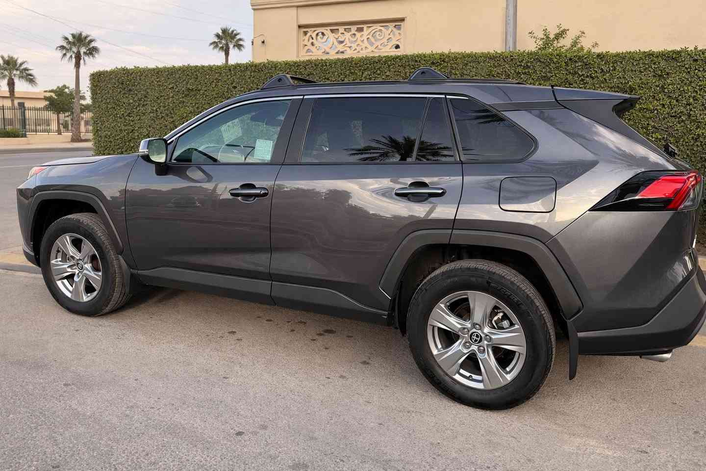 راف فورxle
موديل 2024
وارد امريكي 
اني مستورده 
سياره حادث 
فقط جاملغ خلفي 
او جنطه مبدله بلاديه
ماشيه 
مكاني بغداد المنصور 
سياره بدون هايبرد فقط بانزين
السعر 25500
سياره ممرقمه 
الي يحب يتصل 
***********
***********
