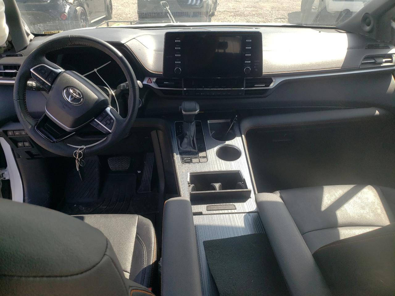 �
� للبيع | تويوتا سينا XSE 2023 🚘

🔹 رقم دهوك
🔹 بدون تبديل
🔹 بدون كلير
🔹 بدون صبغ
🔹 صور أمريكا موجودة
🔹 تعديل BDR فقط بمكانتين على كد نص كف اليد وما يبينن
🔹 شاشة سقف
🔹 مواصفات XSE كاملة ومعروفة
🔹 السيارة بلادي ونظيفة جداً
🔹 مظللة وبيها كتاب تضليل
🔹 ما تحتاج أي مصرف نهائياً
ملاحظه الدعاميه الخلفيه مالها اجت مع السياره كامله نفسها مشدوده 

💰 السعر: 337 ورقة

📍 مكان السيارة: دهوك

📞 للتواصل:***********
