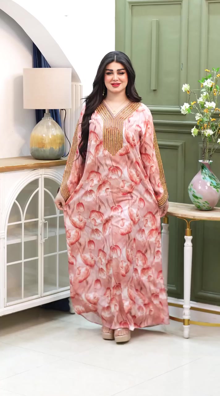 كلابيه كشمير مطبع مخور 
كلوش 
القياسات XL XXL 3XL
وكل درزن4 الوان


**إذا كنت صاحب هذا الإعلان وتريد حذفه لأي سبب، رجاءا أرسل رسالة إلى الدعم الفني**