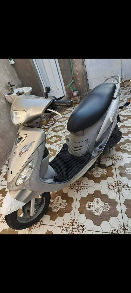 ماكس منغولي ما مفتوحه حاويه نضيفه كهربائيات شغاله نكره سلف السعر خاص او تصل ***********
