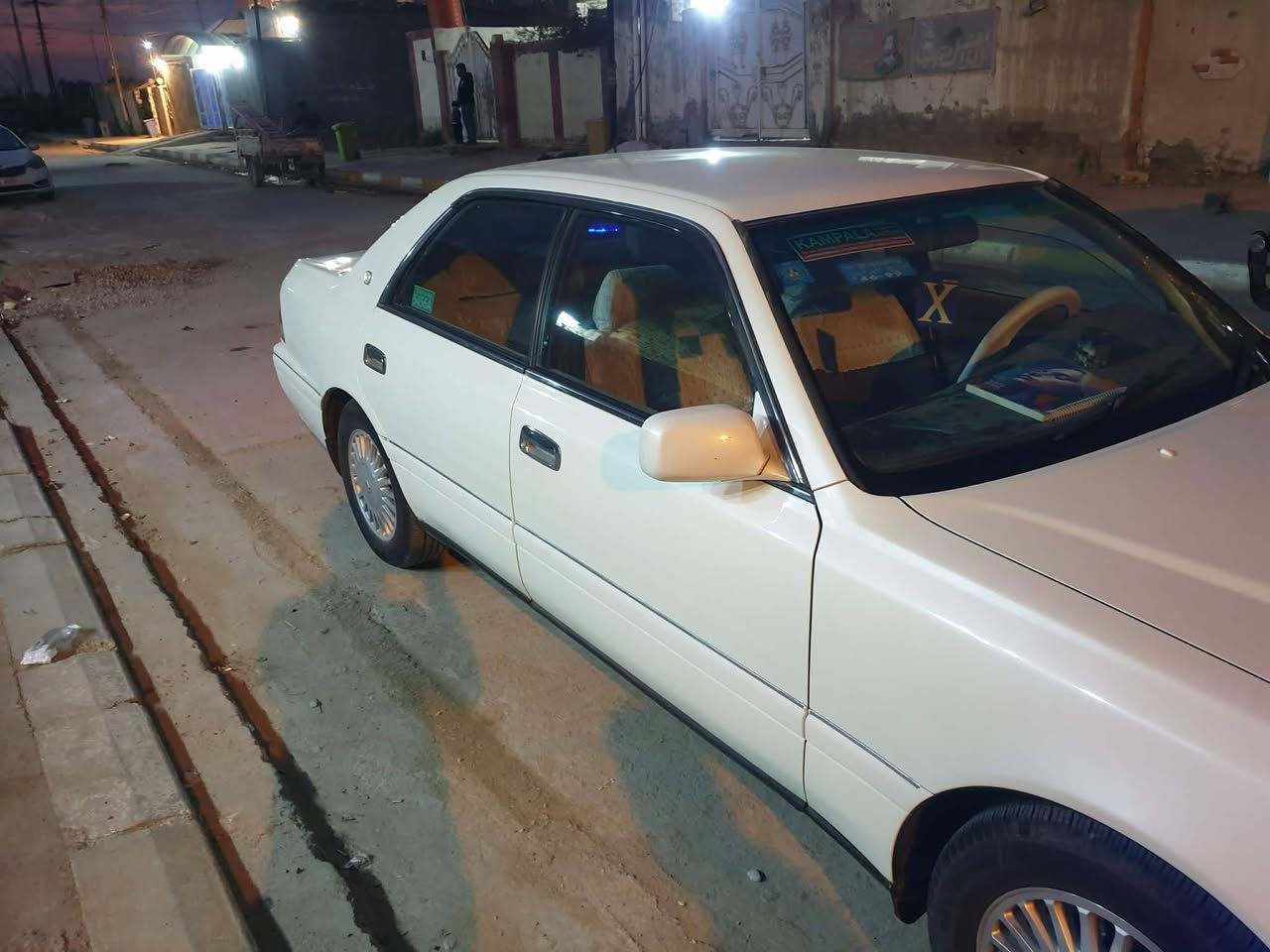 السلام عليكم،،،
سياره راس الثور للبيع
مديل: ١٩٩٨ 
رقم: بصره  نلكيزي مكفوله 
محرك: ٣٠٠٠ فيفتي
السعر : ١١٨ وبيه مجال للشراي 
مكان السياره: الناصريه 
رقم الهاتف:***********
