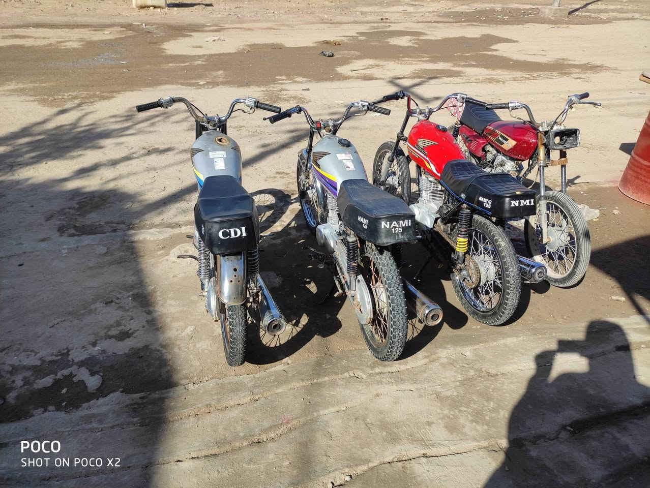 السلام عليكم دراجات للبيع مال مزاد اكو بيهن وراق واكو بدون وراق شغالات جهزات اسعار مناسبه مكاني شطره شراي يخابر ويدلل اكو شاصي 20 وراق اصولي ***********
