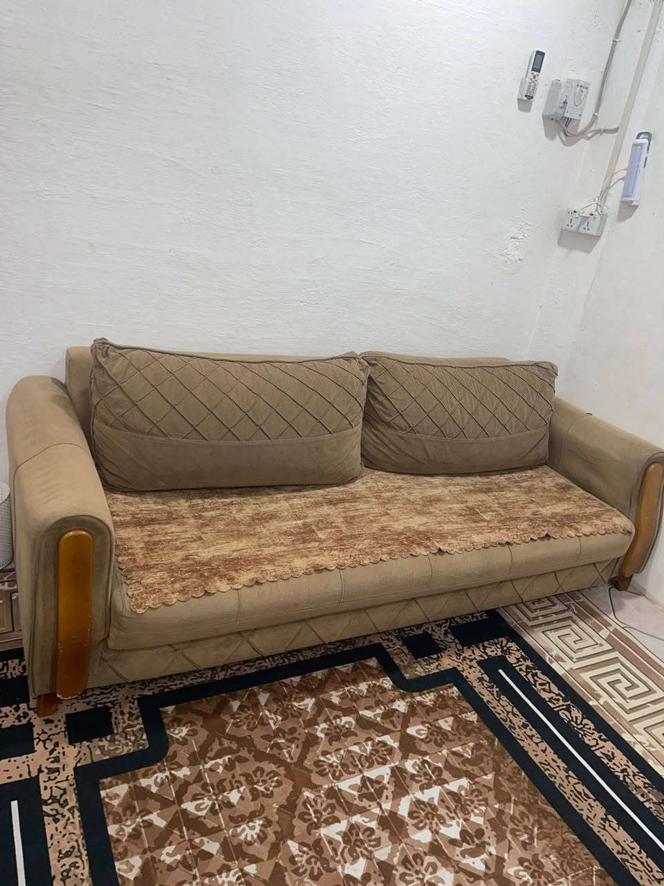 بسم الله الرحمن الرحيم
تخم تزكام ابو السرير ١٠ مقعد
السعر ٣٠٠
العزيزيه شارع السفينه
***********
