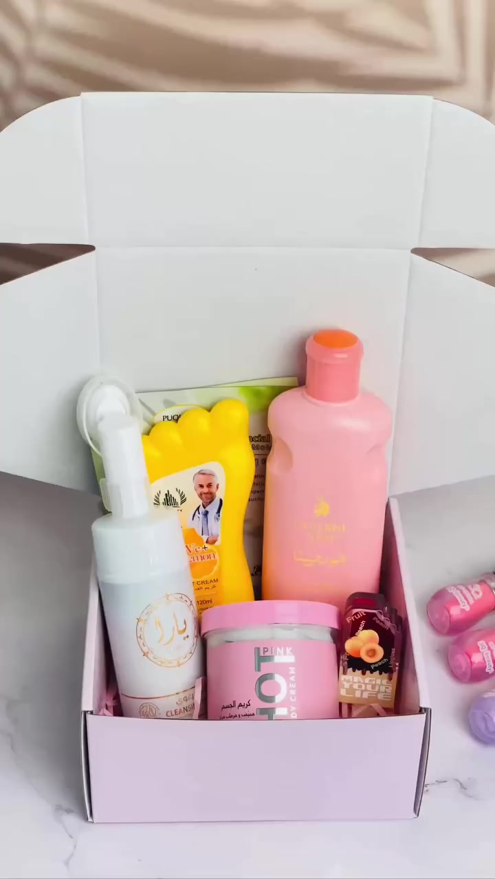 اليوم العرض ميتفوت ✨
🎀 بوكس العناية المتكامل 🎀✨
دلعي نفسج أو سويها هدية مرتبة وناعمة 
تعالي اكلج شنو بي هذا البوكس 👇😁
🧖‍♀️ ماسكات ورقية عدد (2) – ترطيب فوري ونضارة سريعة
🫧 غسول الوجه يارا – تنظيف عميق وإحساس انتعاش
🤍 لوشن مبيض اليدين والجسم جورجينا – نعومة وتفتيح تدريجي
🍑 تنت الخوخ للخدود والشفاه – لون طبيعي يجنن وثابت
🦶 كريم مرطب قدم – يخفف التشققات وينعم القدمين
✨ كريم الجسم هوت مبيض ومرطب مركز – إشراقة ولمعان مع ترطيب قوي

بوكس واحد بيه كلشي تحتاجينه للعناية اليومية 💕
ترطيب ✨ تفتيح ✨ نعومة ✨ ريحة حلوة
سعر البوكس بس ٢٥ الف 
يلا حجزي قبل متخلص الكميه
توصيل كل محافظات العراق 🚗 
اي استفسار راسلينا خاص وتدللين عيوني 
#آڤين_ستور #نعومة #عناية #فلوليس #توصيل_مجاني #العراق #AvinStore


**إذا كنت صاحب هذا الإعلان وتريد حذفه لأي سبب، رجاءا أرسل رسالة إلى الدعم الفني**