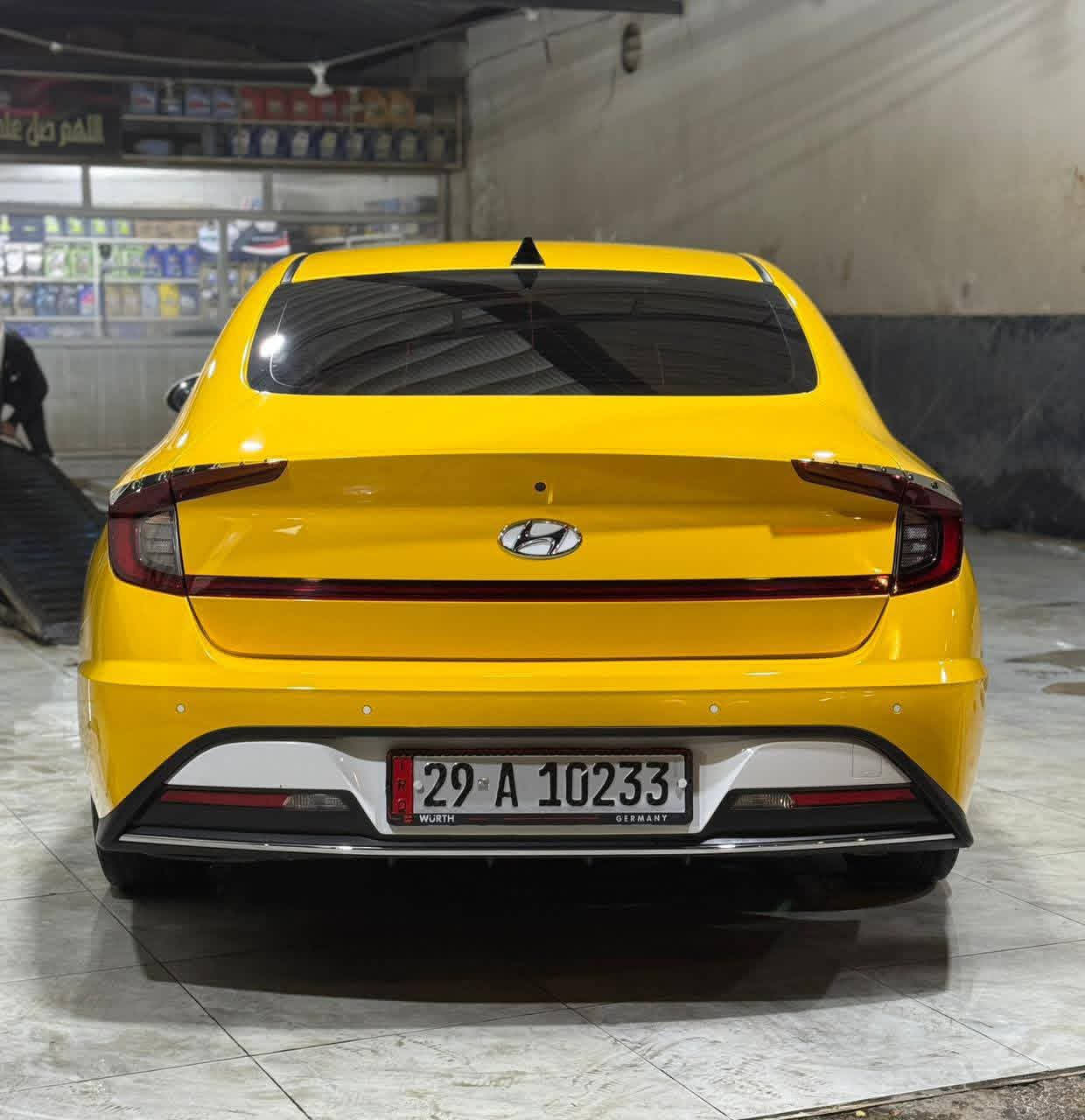 السلام عليكم :

🚗 للبيع |  سوناتا 2023 وارد كوري دخول جديد على ايدي قبل شهرين  | رقم واسط | سنوية جديدة بأسمي التحويل ثاني يوم . 

المواصفات:

• محرك 2000 / غاز  ابلادي فقط 

• ⁠( السيارة على ايدي ما مشتغلة ابد خط جوال  )  
 كشنات جلد

• مري قلاب مثبت سرعه 

.نظام تحديد مسار 

. هاندبريك بصمه + اوتو هولد للتوقف في الازدحامات 

الحالة: تبديل جاملغ + بنيد بالعراق

والباقي ع وضع كوريا . 

📍 الموقع: واسط

للاتصال : ***********
