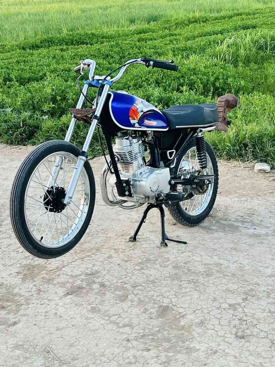 السلام عليكم دراجه للبيع شاصي ارشه موديل 20 اوراق اصولي مكينه رابيدو تعمير كله 26 دراجه خير من الله مال جناي سعر خاص


**إذا كنت صاحب هذا الإعلان وتريد حذفه لأي سبب، رجاءا أرسل رسالة إلى الدعم الفني**