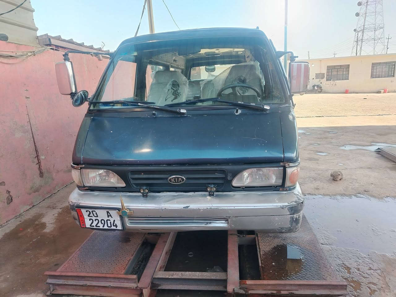 سلام عليكم  كيا بسته 95 للبيع رقم ديالئ انكليزي  كير محرك شواصي ما ناقصه شي كبل للشارع 35 وبيه مجال بسيط ***********
