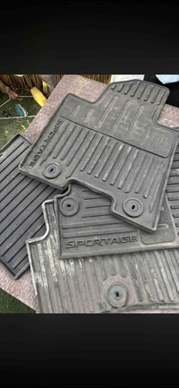 ارضيات اصلية اصلية  ارضيات جديدة اجتي وية السيارة مال امريكة   ممستخدم...