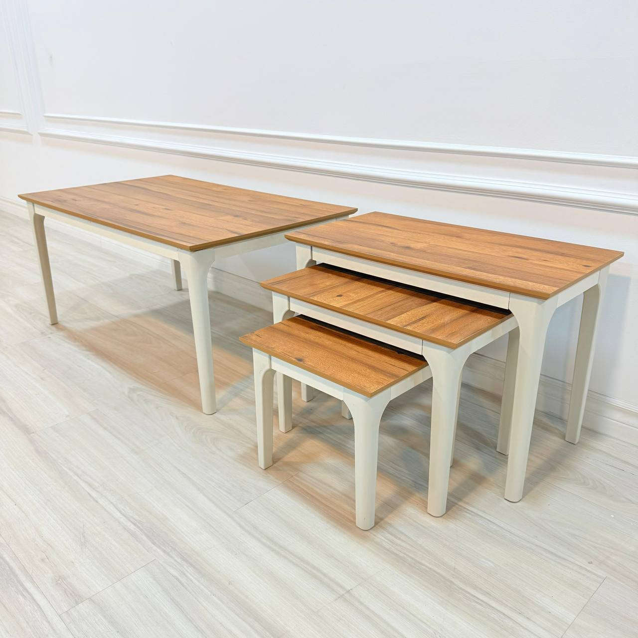 سيت طبله 3+1 و 1+4 خشب mdf 
#اثاث #اثاث_منزلي #سيت_طبلة #طبلة


**إذا كنت صاحب هذا الإعلان وتريد حذفه لأي سبب، رجاءا أرسل رسالة إلى الدعم الفني**