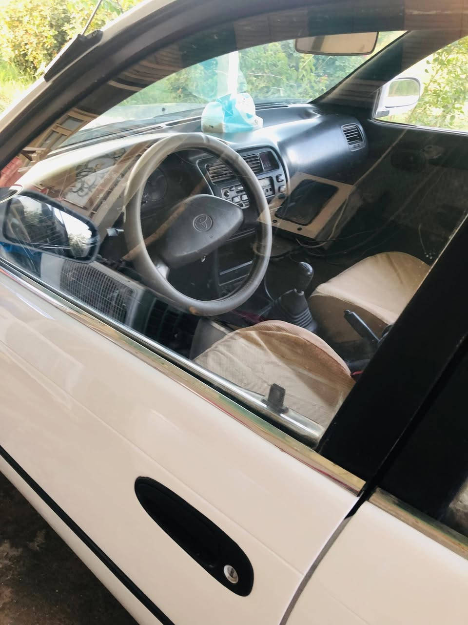 لبيع كورله موديل ٩٦ بلاد أيسر كير ومكينه مكفولات حداديه جديد قبل اسبوع شادهه  تخم تاير جديد باتري جديد  تحويل بسم المشتري كهرباياته كله شغال تبريد عاطل  بدون بور كير عادي  صبغ جماليه عام  رقم ديالى. ***********.
