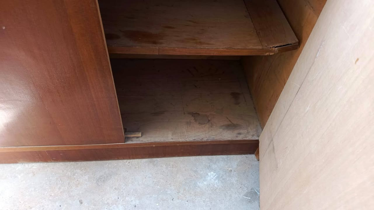 سلام عليكم
بوفيه للبيع عرض  3  متر خشب ثكيل 
يرادله ترتيب 
سعره 150 وبيها مجال


**إذا كنت صاحب هذا الإعلان وتريد حذفه لأي سبب، رجاءا أرسل رسالة إلى الدعم الفني**