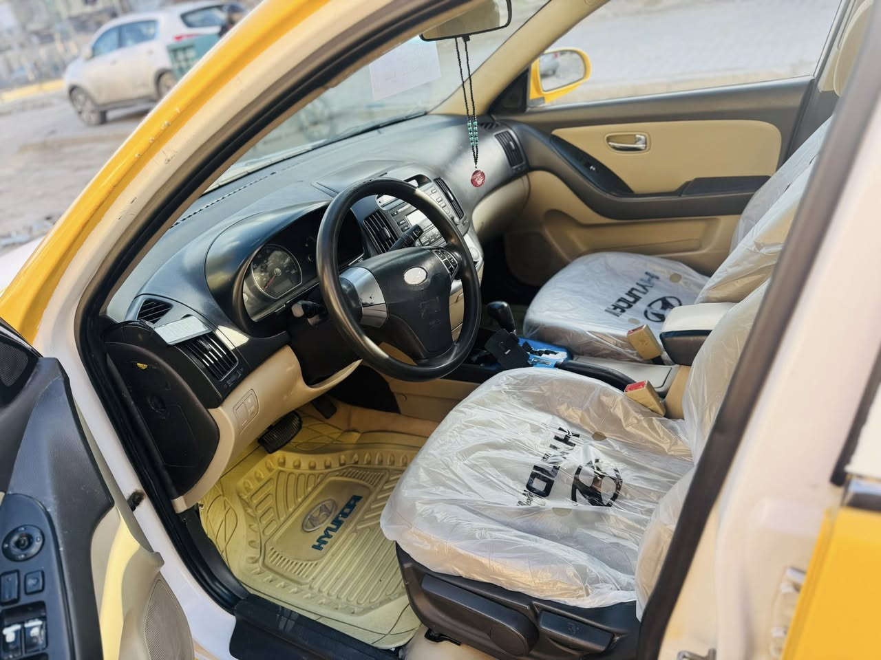 السلام عليكم النترا للبيع 2010 مكينه 2000 حادثه الجاملغ الامامي الايمن نفسه معمر المكان بغداد ***********
