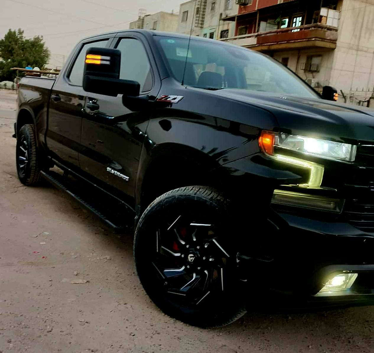 1-اقره المنشور وشوف صور حادث والتفاصيل كلها يله تدخل تسالني 
لان كلشي كاتب وناشر ..
سلفرادو موديل 2022  بجم تاهو
ماشيه 20 ميل مكينه 5300 
وارد امريكي تبديل وصبغ بنيد وجاملغات 2 كلير  وسحب راس الشاصي براكيت صور الحادث مرفقه بالمنشور مع سونار عدد 2 ..
السياره جديده بمعنى الكلمه على وضع الشركه علما السياره باسمي تحويل مباشر  
مواصفات السياره :.
فرس وسطي وكشن نفس الوقت
باب كبير بدي قصير المرغوب 
مكينه 5300 / 8 سلندر  تستقبل بانزين عادي
مخارج يو اس بي + تايبسي + طوارئ
فور ويل 4 / 4 
گير 8 نمر ارغب كير بالسلفرادو 
رادار امامي داتا شو تحسس حراري 
تبريد امامي خلفي
شاشة وسطية تدعم CarPlay واير ليس
باب بدي كهرباء 
لايتات فول LED 
كشافات ( بروجكترات ) LED
دوسات جانبيه اصليه 
دوسه خلفيه للبدي
اضاءة في البدي 
اوتو ستوب
تحديد مسار
رادار امامي 
كامره دواره 
كامرات حوادث امامي خلفي 
لايت اوتو
عليها تزويد مرفعه السياره 3.5 انج 
ويل تاير رياضي حجم 20 امريكي اصلي 
غطاء بدي 
علامه ضوء القمر 
كل التفاصيل مكتوبه وصور الحادث وسونار عدد 2 ناشره..
السعر 285 $
تحياتي للجميع
الشراي يتصل او يراسلني واتساب 
بغداد دوره  ***********
@إشارة
