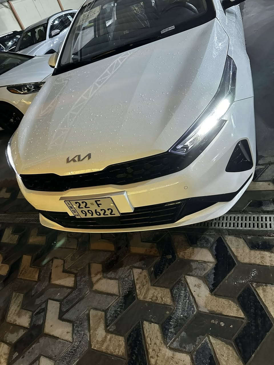 سيراتو كي 3موديل 2024لادار فول مواصفات تبريد خلفي يدات نيكل تحديد مسار توقف ثاتي داخل عسلي كرسي كهرباء 140مجال قليل***********النجف
