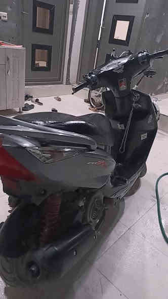 سلام عليكم ورحمة الله وبركاته
ثعلب gtr شكل قديم للبيع مكينه ما مفتوحه بلاد 4 ولفات 
ختم واحد ويه المكينه  نكره سلف وهندر واحد الدراجه خير من الله نقوصات فقط الكفر مال حاضن السعر 650 وبيها مجال حك الجيه ***********
