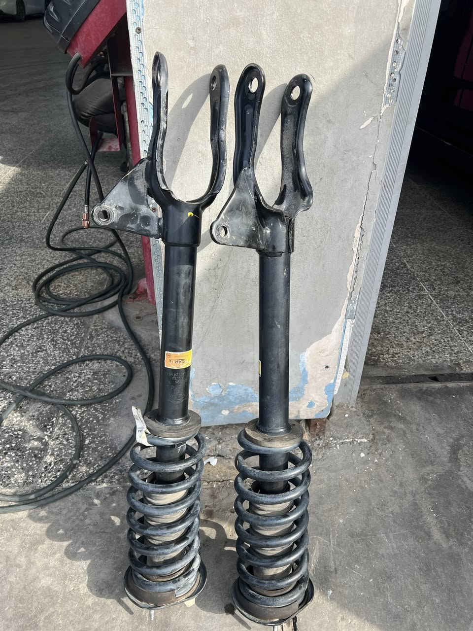 السلام عليكم زوج دبلات امامي جيب 2020 مستخدمات نظيفات بغداد ***********    للبيع السعر (100$)
