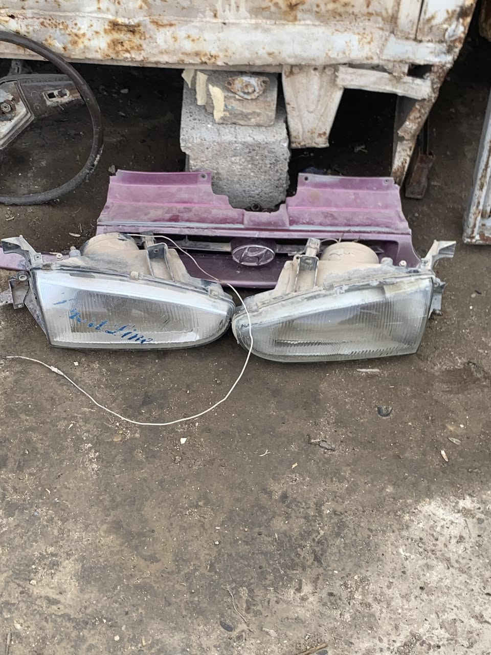 تفصيخ النترة دمعة  غراض موجود *********** مكينة مسكو موجود مفتوح موجود كيورة صدر عنواني قرب سيطرة الكلية
