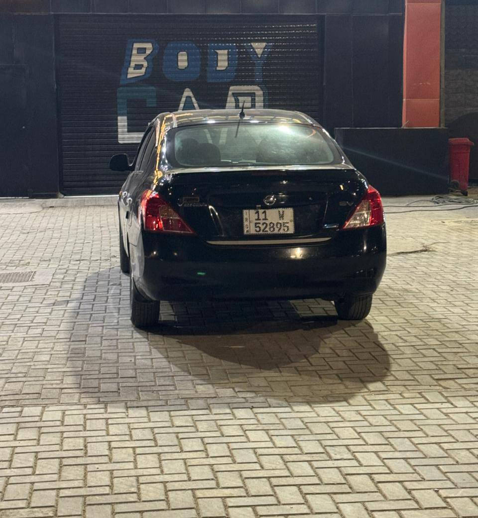 السلام عليكم
نيسان فيرسا للبيع 
رقم بغداد انكليزي 
تحويل مباشر 
حادث السيارة الجاملغ الامامي الايمن فقط
بيها طعجه وليس تعمير لغد ايمن فقط 
والشاصي الامامي الايمن والايسر لحام اصبع فقط إثر تأكل 
الباقي مكفول كير محرك 
صدر جديد 
ماشية قليل 114الف فقط 
السعر 80 وبيها مجال بسيط 
العنوان بغداد 
اتصل وتدلل 
واتساب فقط ***********
