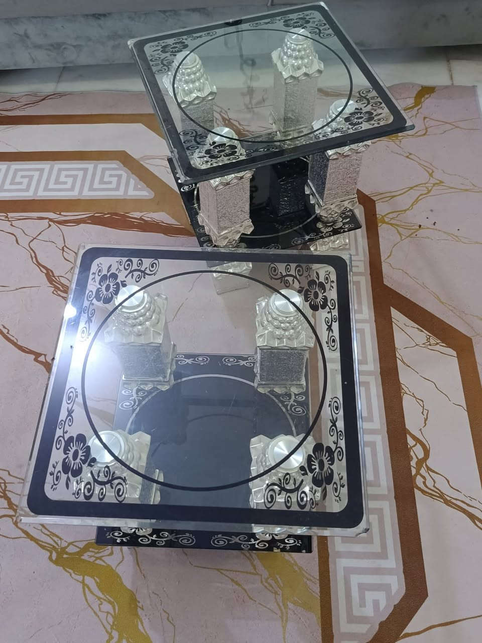 طبلات كزاز 1 كبير و4 صغير للبيع للاستفسار على 
***********
