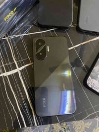 جهاز بوكو f7 العادي بل لون الاسود⚫ ذاكره 512 والرام 12 مستعمل شي قليل ...