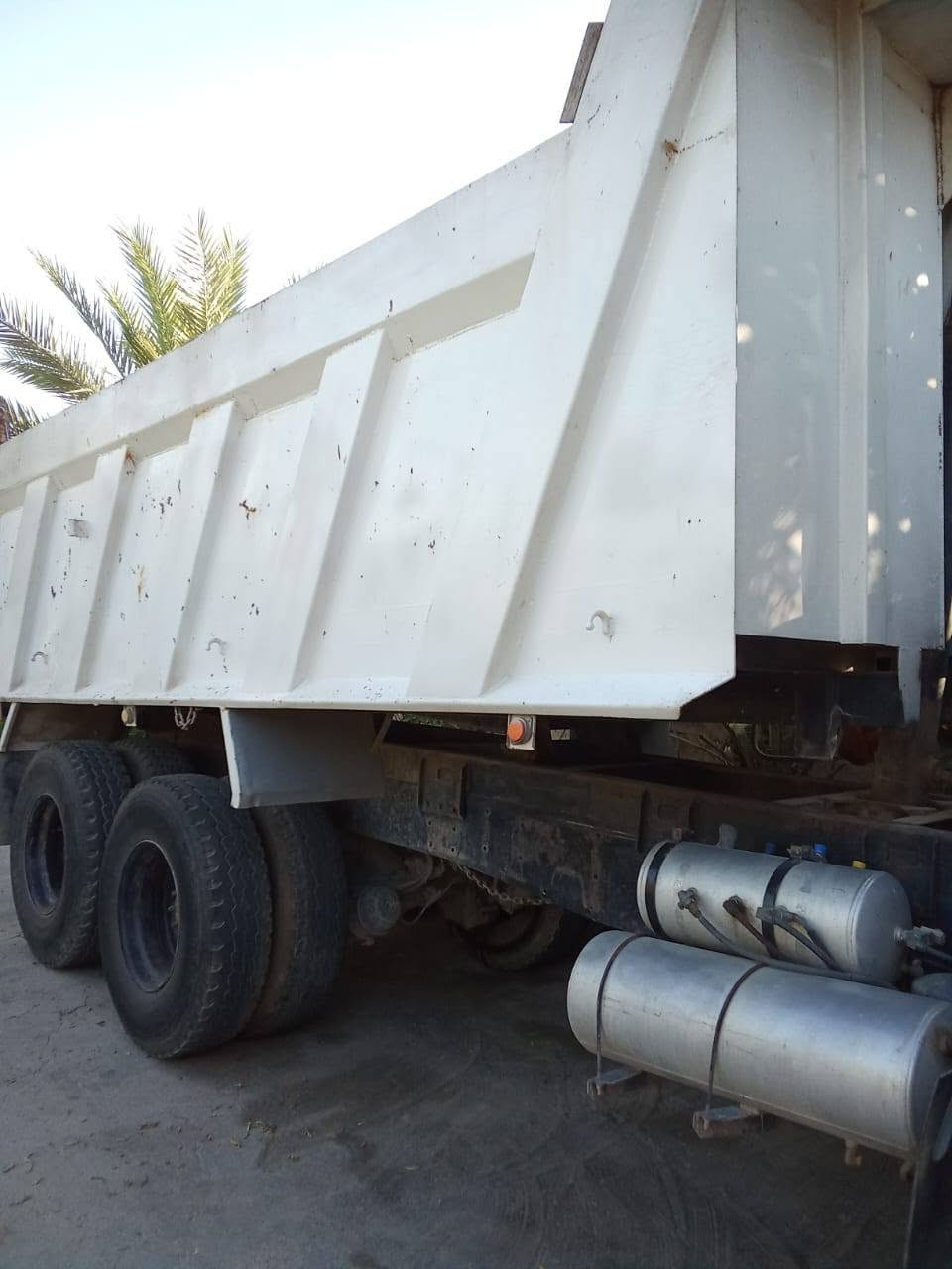 سلام عليكم ماك  للبيع كامل الموصفات موديل 2003 مكينه  ***********
